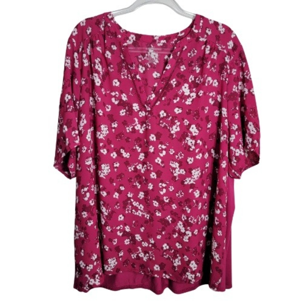 Lane Bryant Women 22/24 Magenta Floral Mixed Media V-Neck Blouse Top NWT